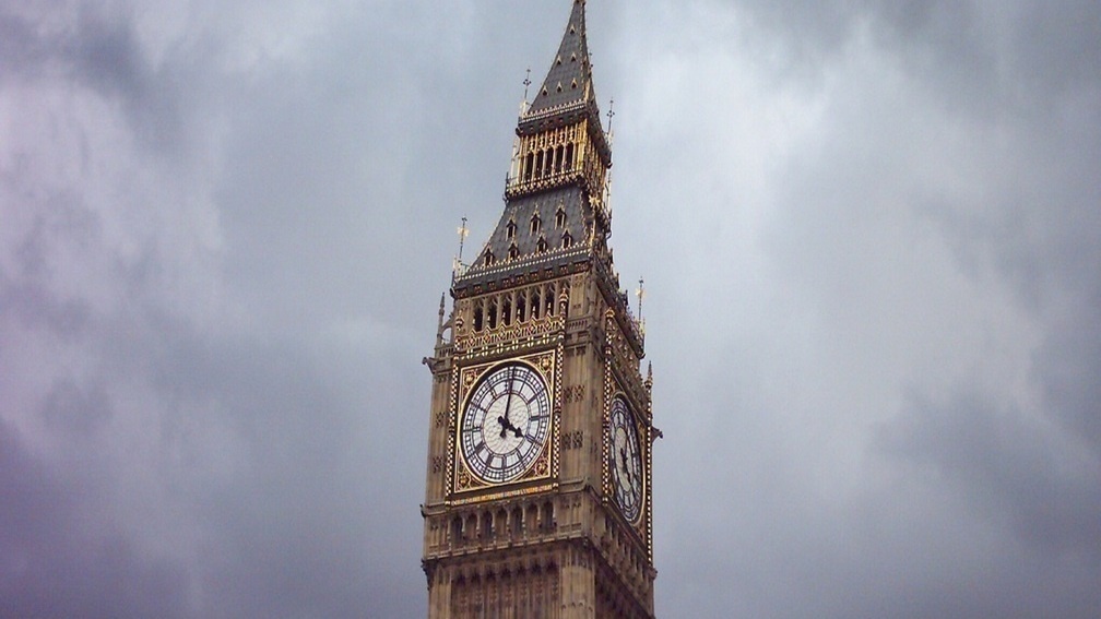 Leaning Big Ben of London