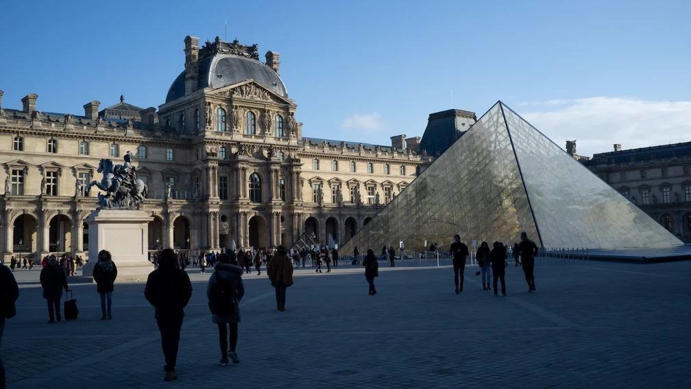 Louvre